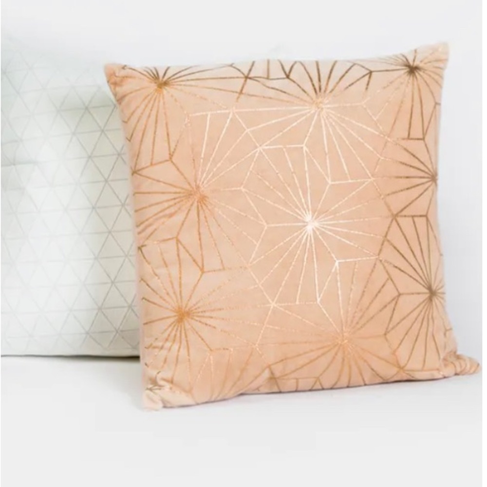 Nordstrom Rack Stunning Rose gold, blush 100% cotton cushion cover 18”x 18”